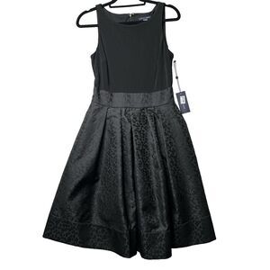 Tommy Hilfiger Essential‎ Fit & Flare Dress Black size 4 Sleeveless Tank Floral